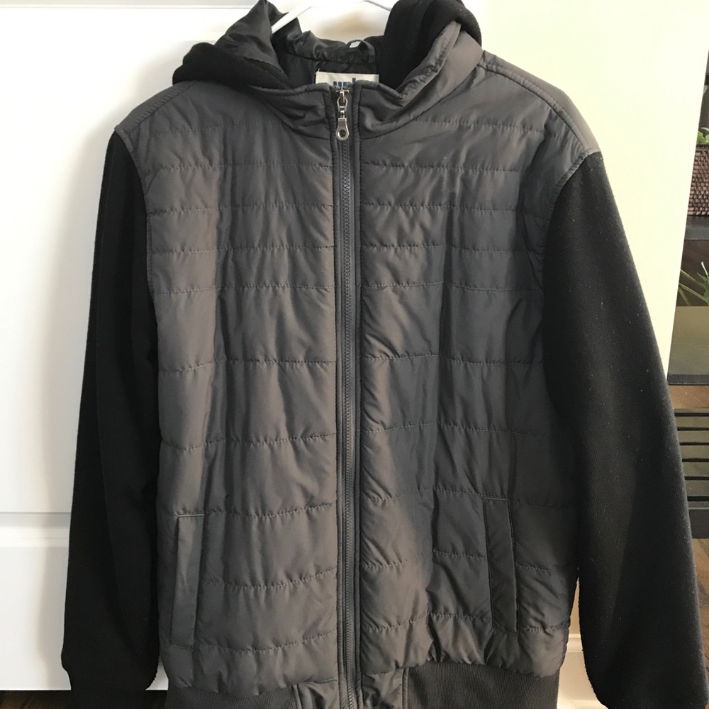 Men’s gray (black sleeves) coat.